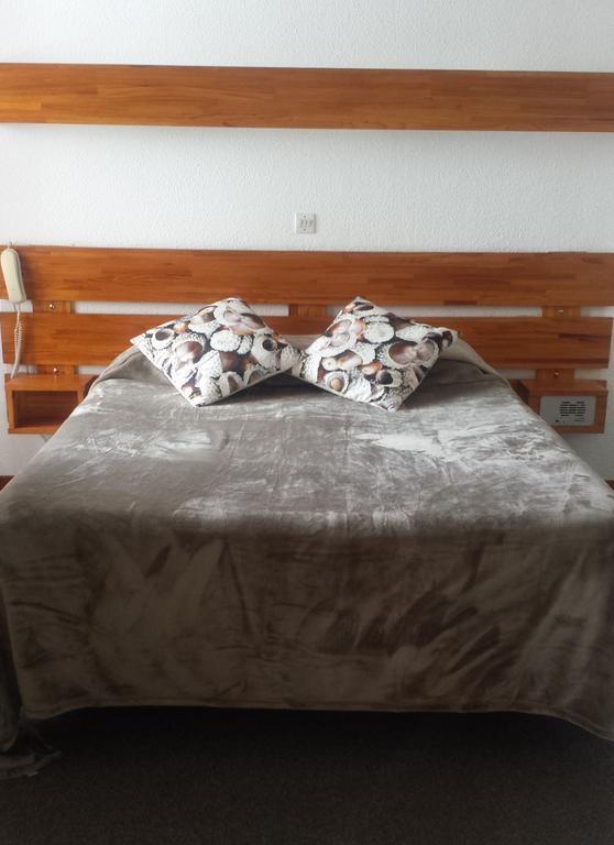 Hôtel Yaka Les Angles (Pyrenees-Orientales) Quarto foto